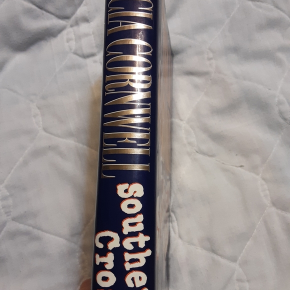 Southern Cross by Patricia Cornwell New York times best seller - Picture 3 of 10